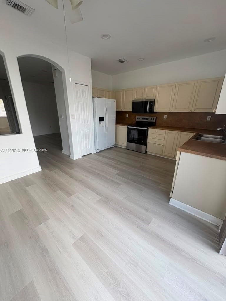 5420 NW 107th Ave # 301, Doral, FL 33178 — zdjęcie 5