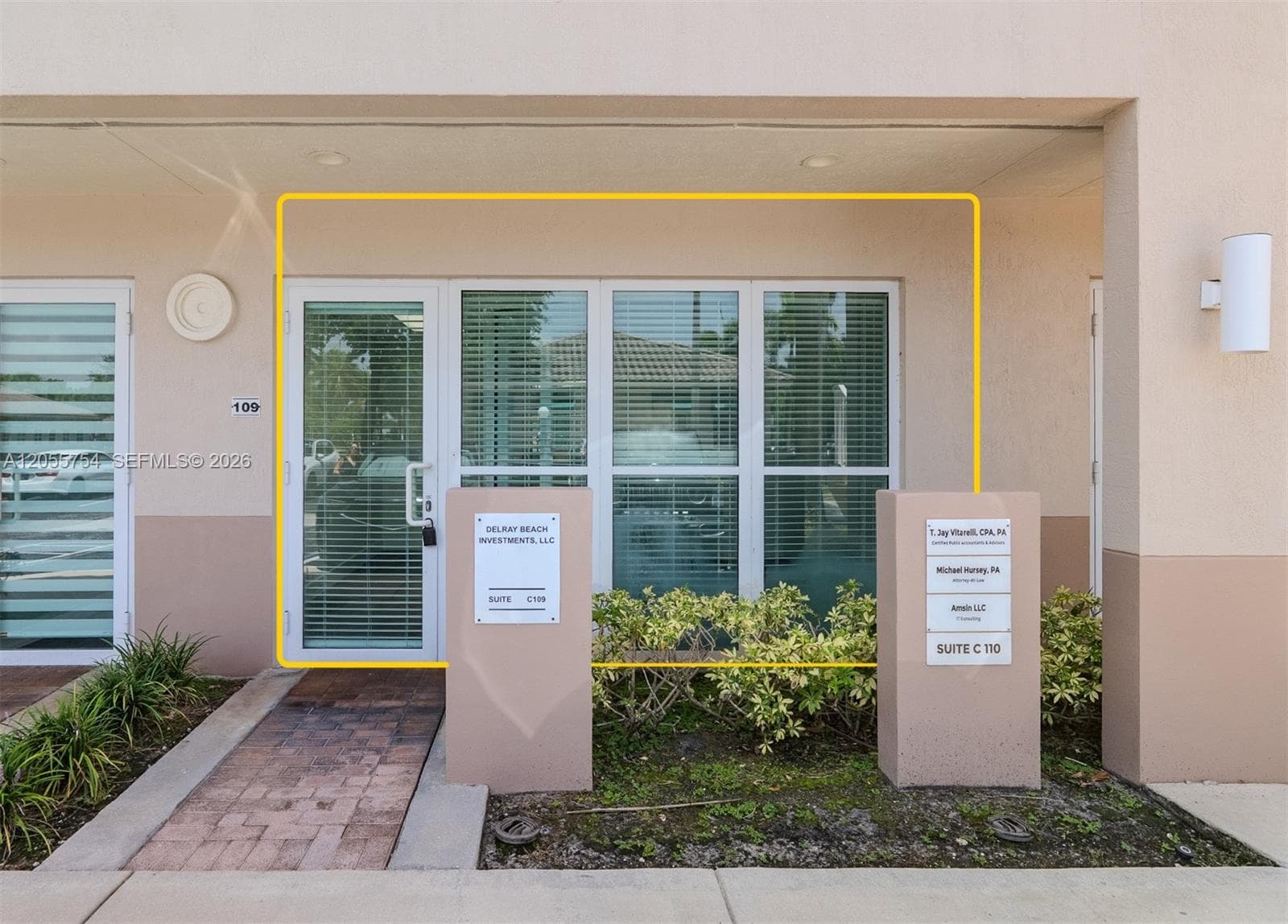 5220 S University Dr # 109C, Davie, FL 33328