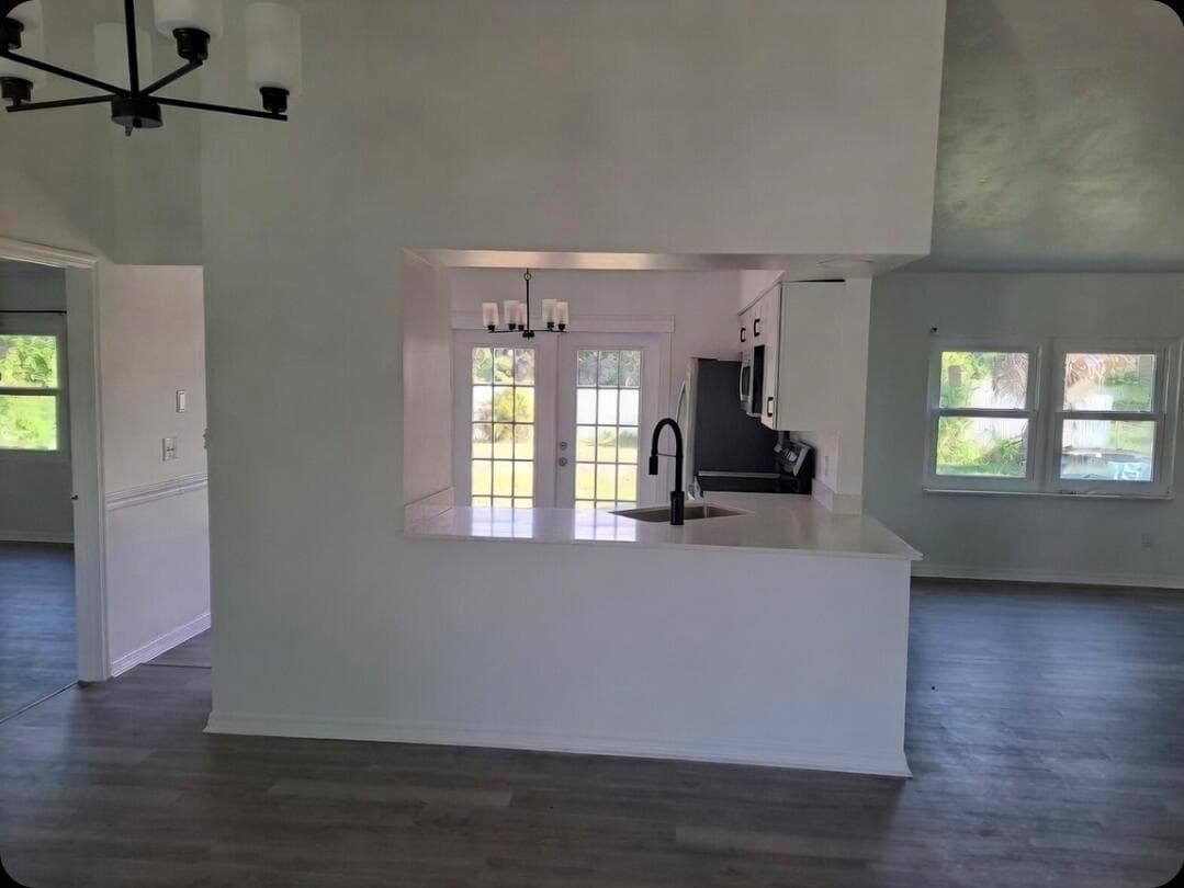 1032 SW Mataro Avenue, FL 34953 — zdjęcie 2