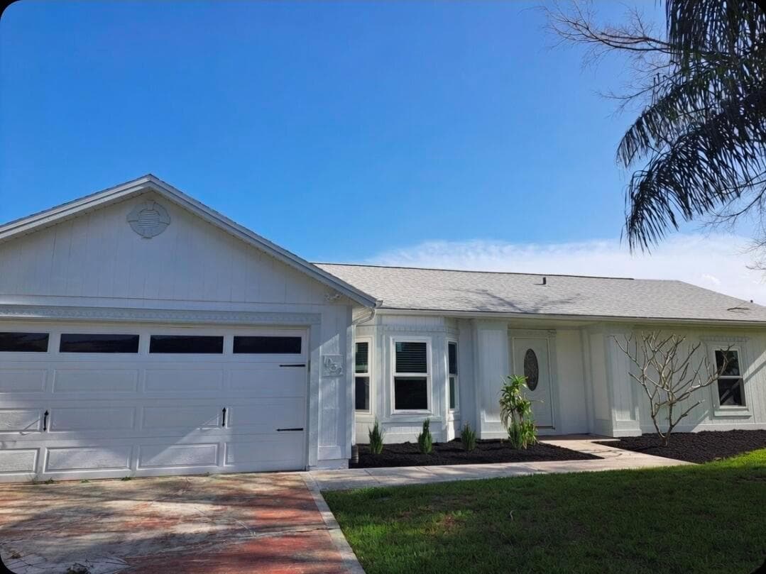 1032 SW Mataro Avenue, FL 34953