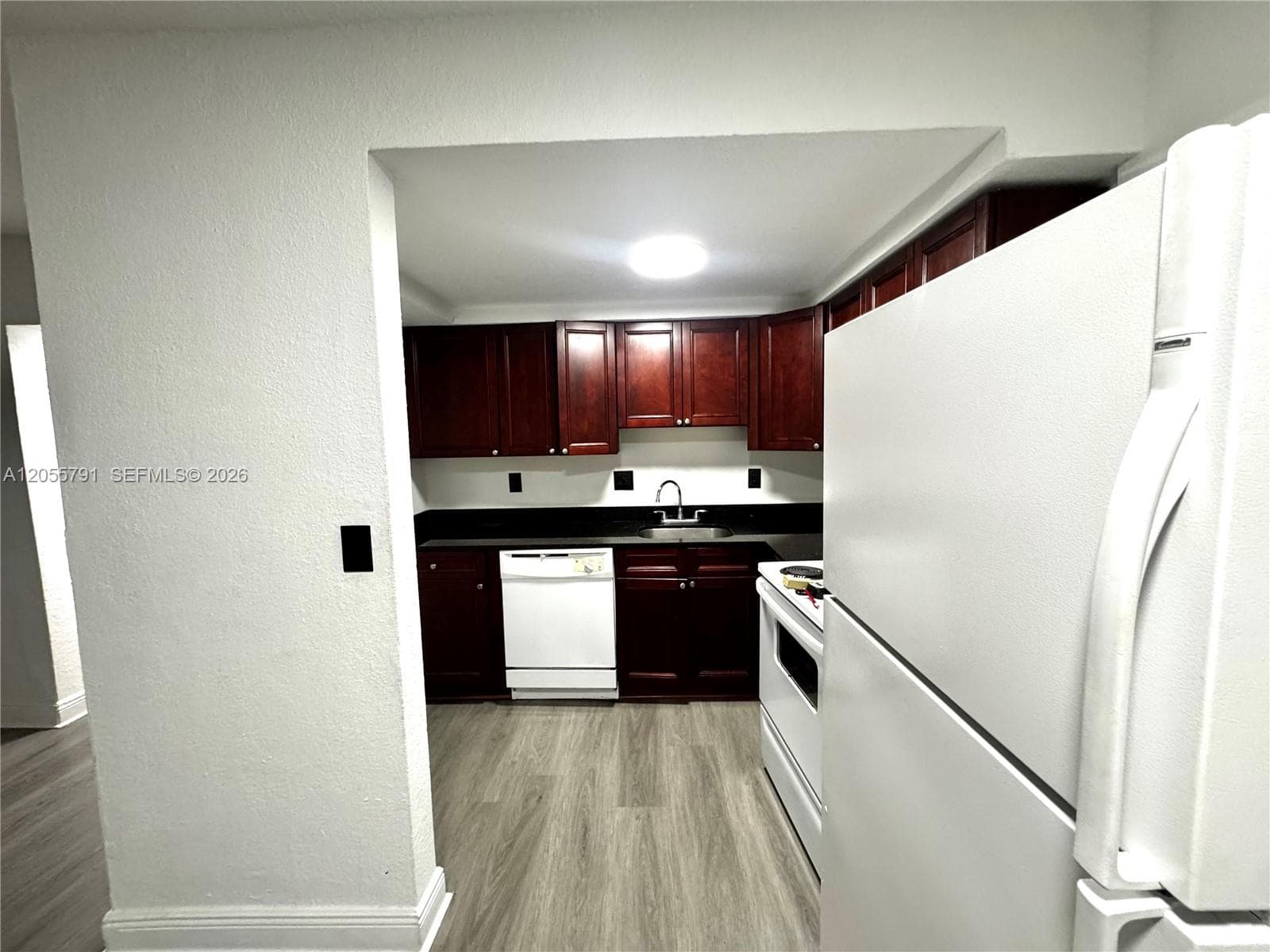 1525 NE 135th St # 03, North Miami, FL 33161 — zdjęcie 2