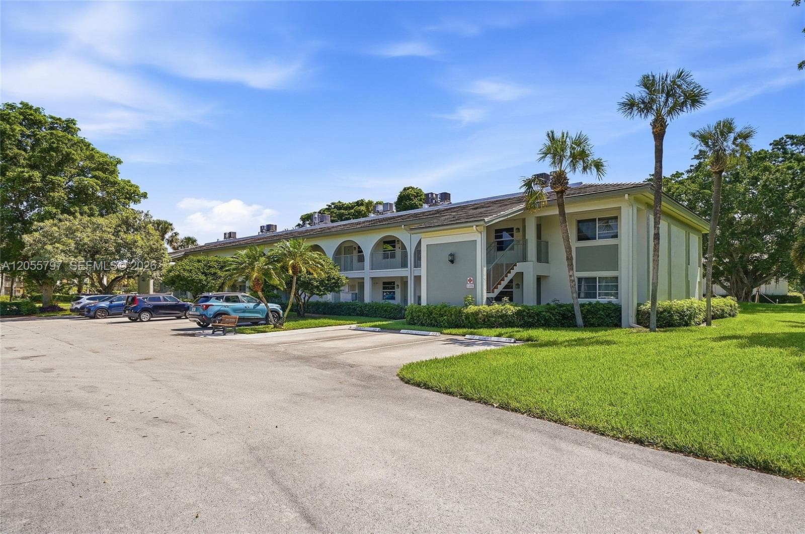 1105 Bahama Bnd # F2, Coconut Creek, FL 33066