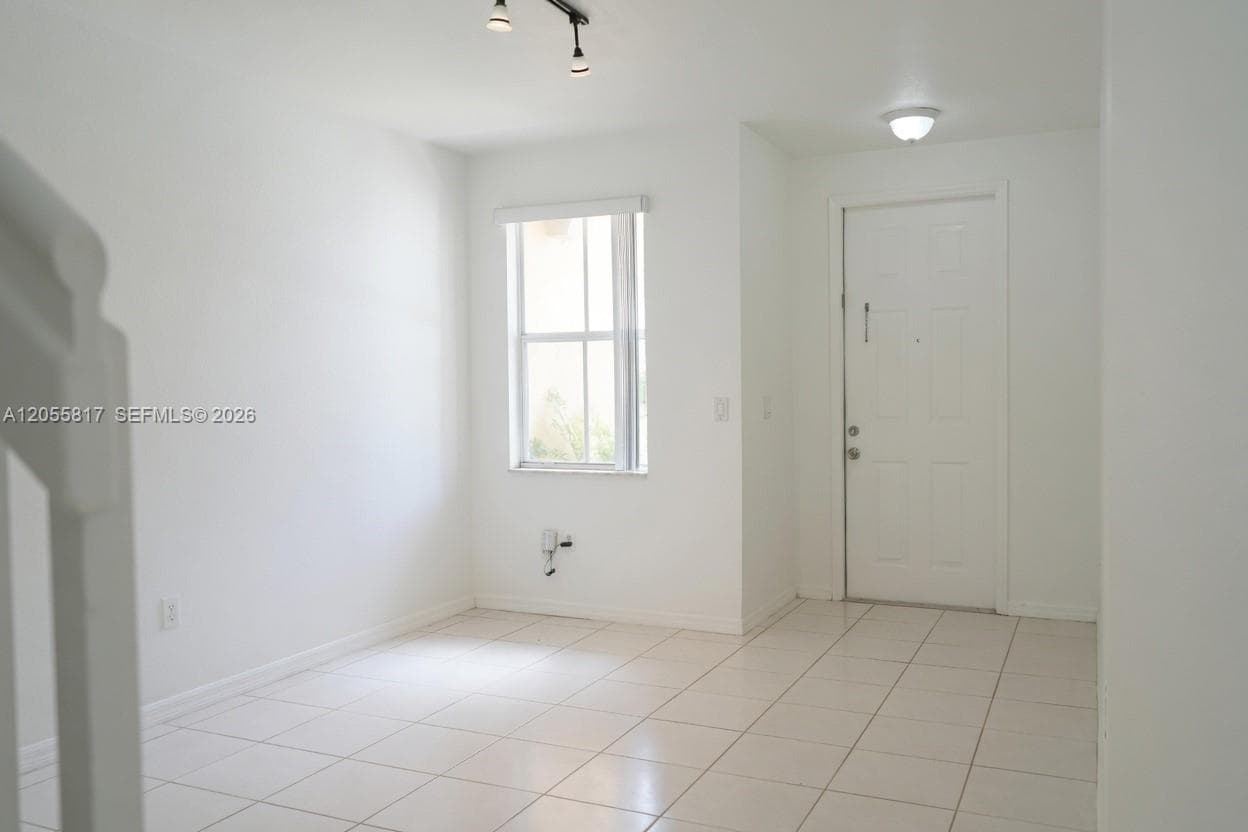 16654 SW 83rd Ln, Miami, FL 33193 — zdjęcie 2
