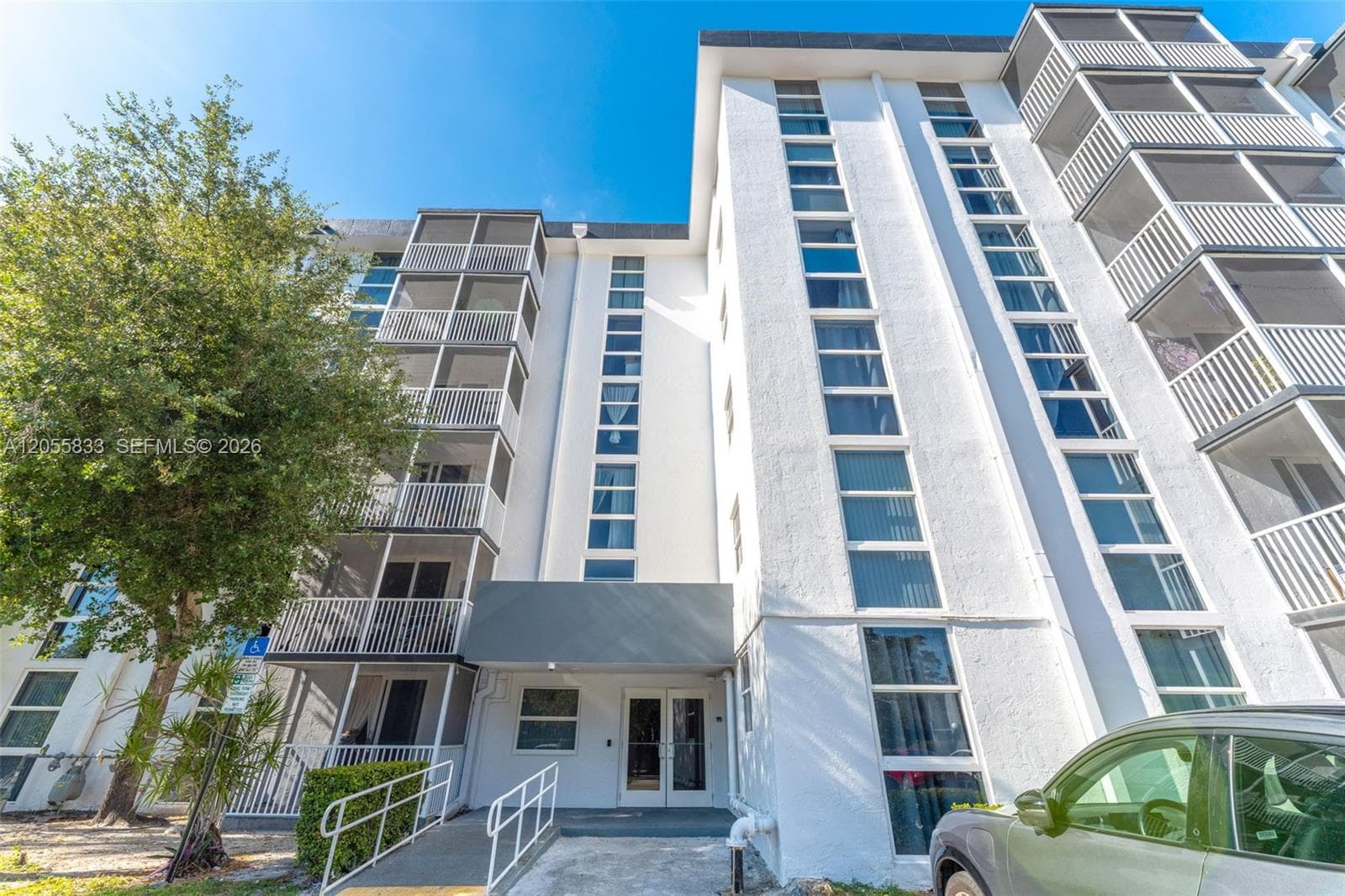 16851 NE 23rd Ave # A516, North Miami Beach, FL 33160 — zdjęcie 4