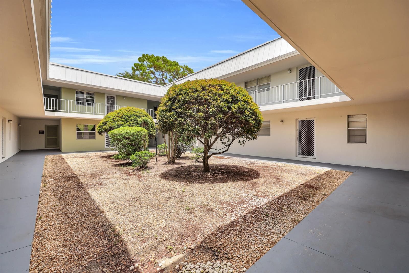 2302 Sunrise Boulevard # BLG 1, 209, Fort Pierce, FL 34982 — zdjęcie 2