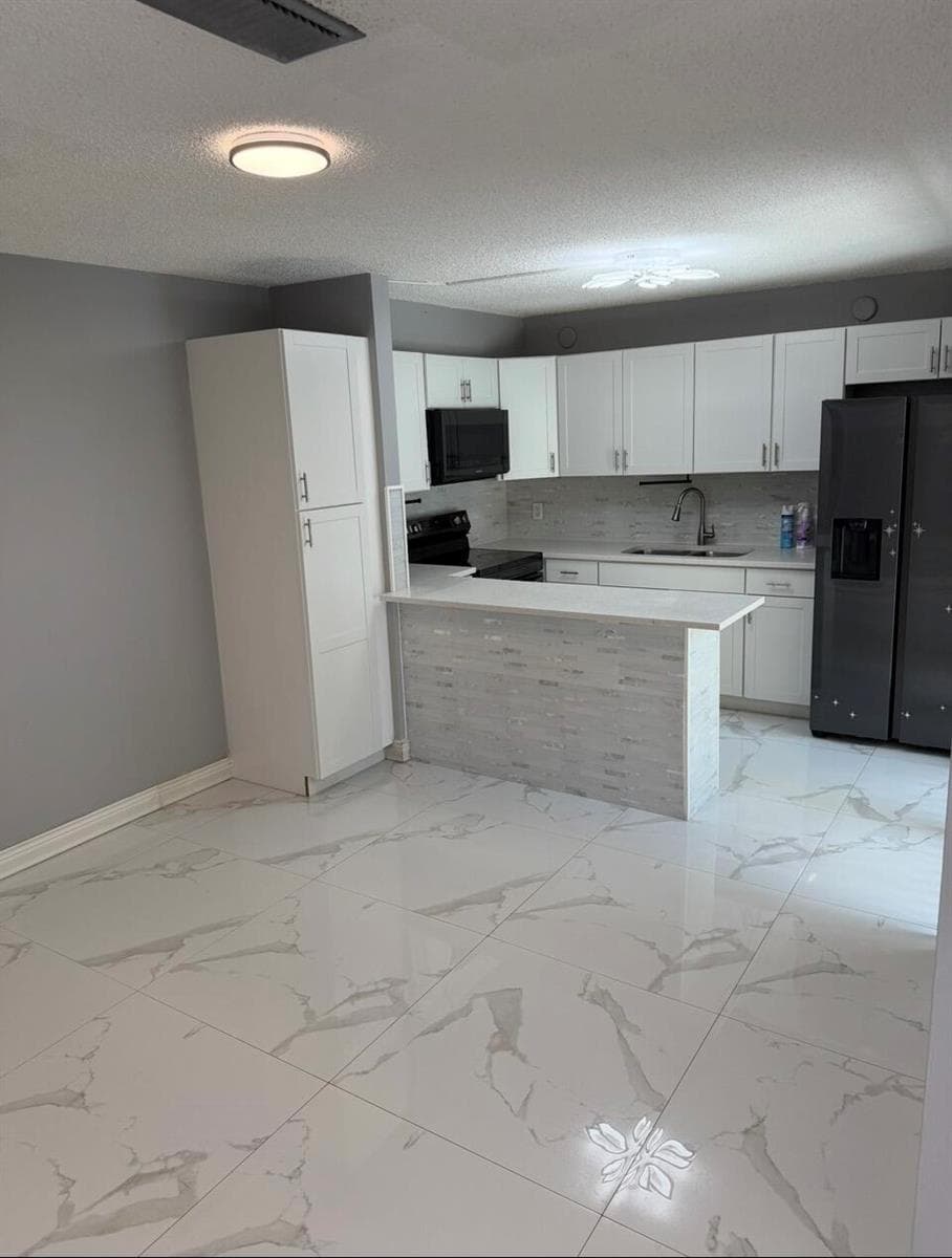 232 WOODLAND Road, Palm Springs, FL 33461 — zdjęcie 3