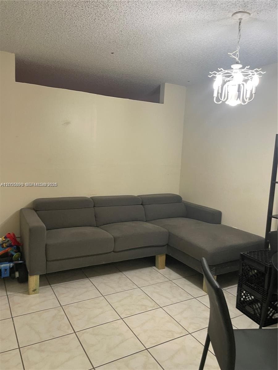3610 NW 21st St # 311, Lauderdale Lakes, FL 33311