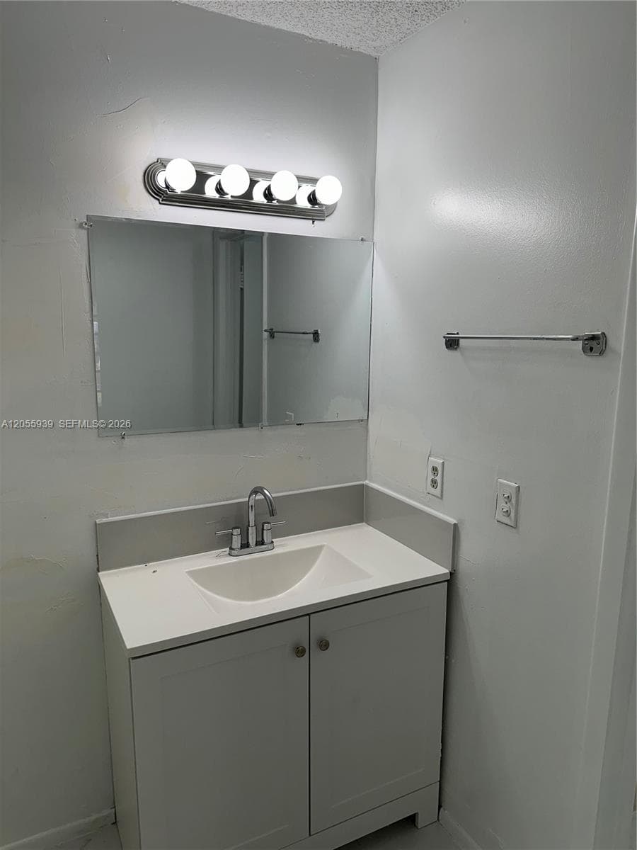 9270 Fontainebleau Blvd # 104, Miami, FL 33172 — zdjęcie 4