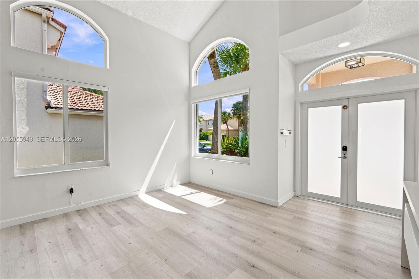 1457 NW 159th Ln, Pembroke Pines, FL 33028 — zdjęcie 5
