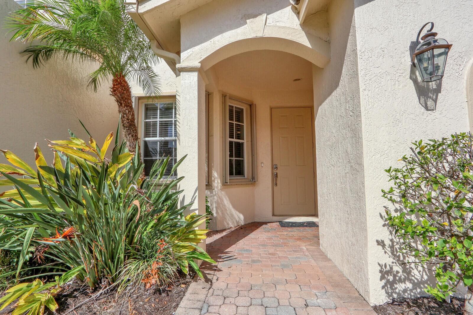 8123 CARNOUSTIE Place, Port St. Lucie, FL 34986 — zdjęcie 2