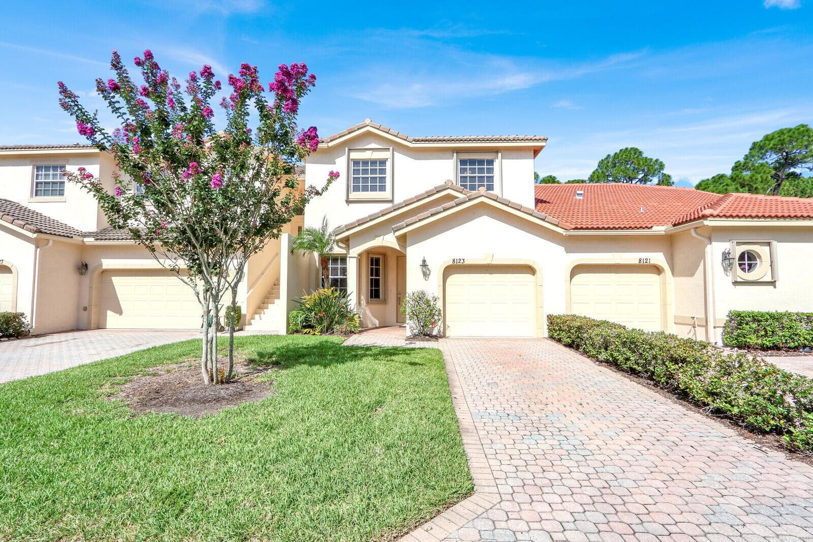 8123 CARNOUSTIE Place, Port St. Lucie, FL 34986