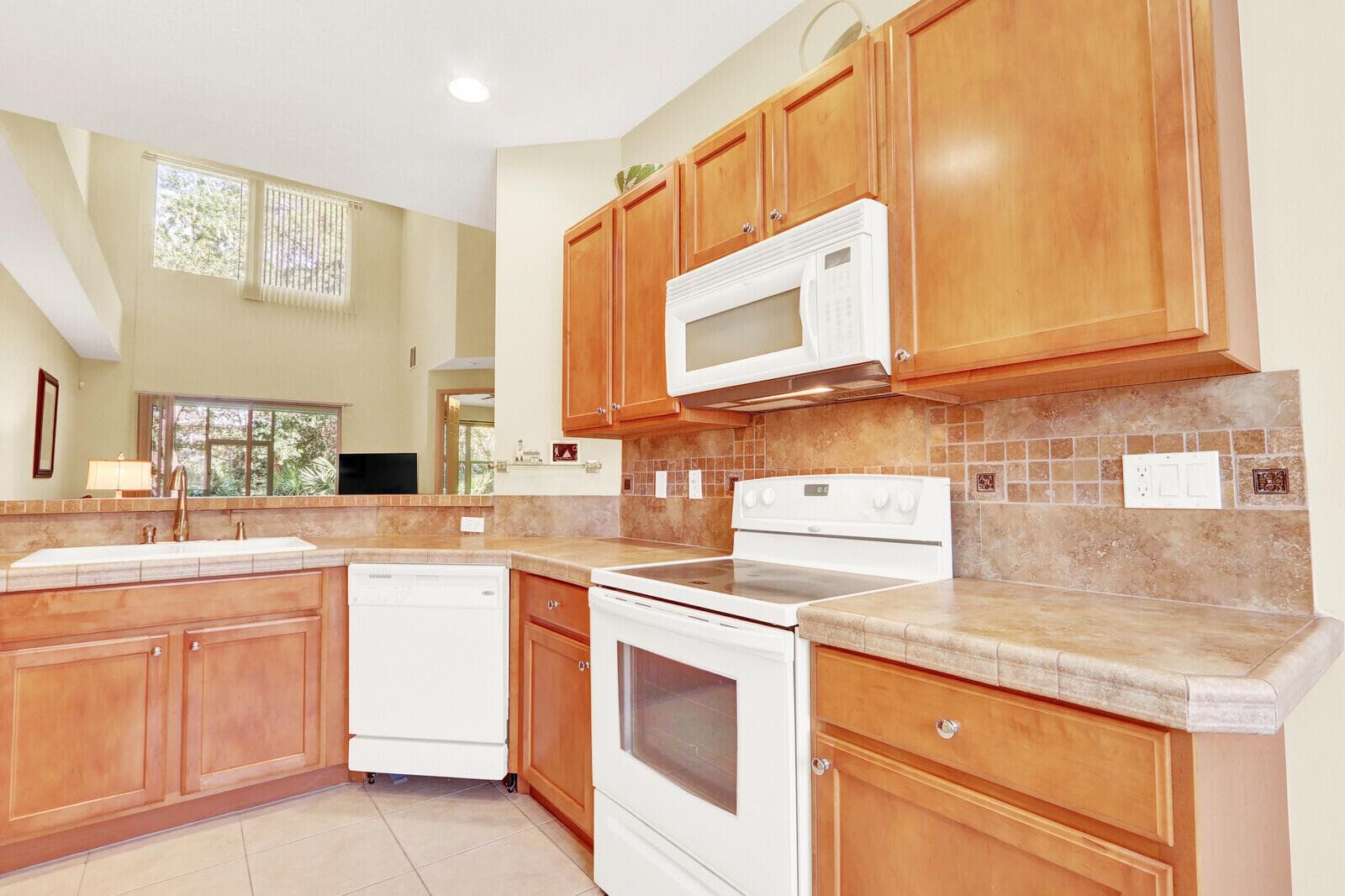 8123 CARNOUSTIE Place, Port St. Lucie, FL 34986 — zdjęcie 4
