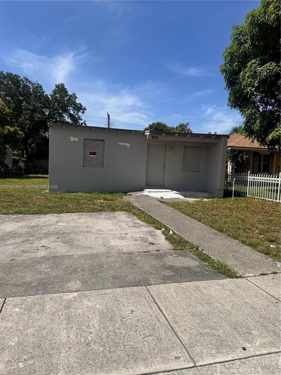 2845 NW 8th St, Fort Lauderdale, FL 33311