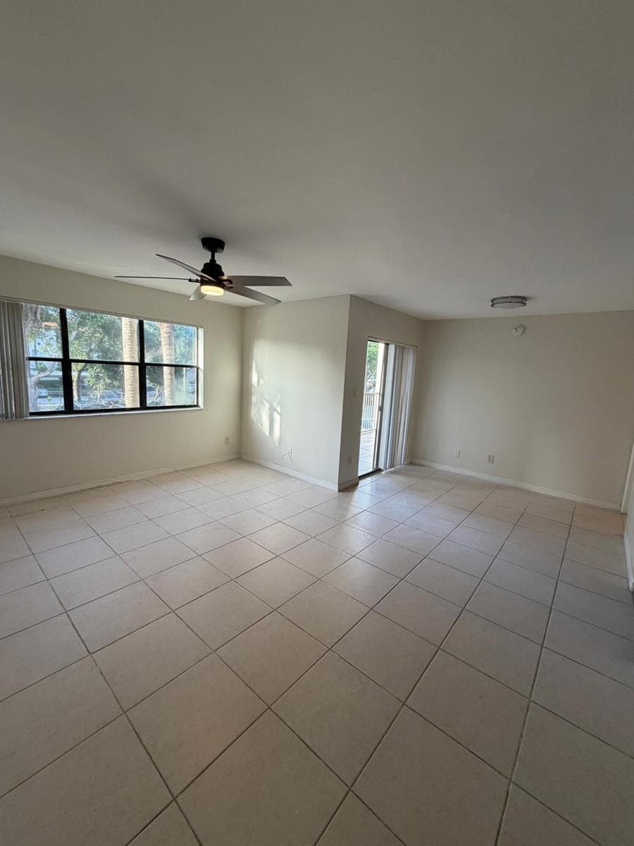 540 S Park Road # 25-9, Hollywood, FL 33021