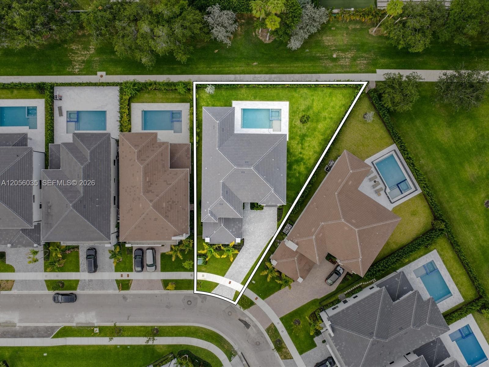 19701 NE 16 PL, Miami, FL 33179 — zdjęcie 3