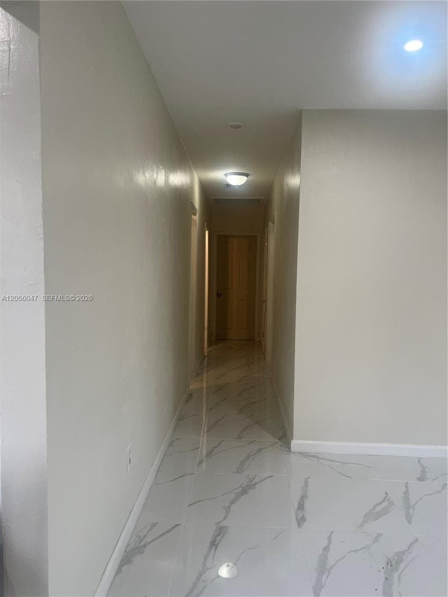 395 NE 112th St, Miami, FL 33161 — zdjęcie 3
