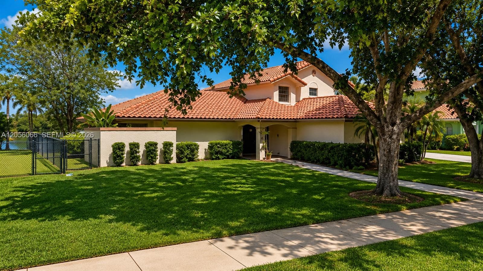1855 SW 101st Ave, Davie, FL 33324 — zdjęcie 2
