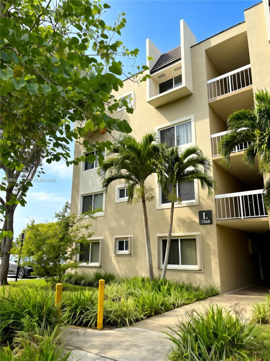 7860 Camino Real # 311, Miami, FL 33143