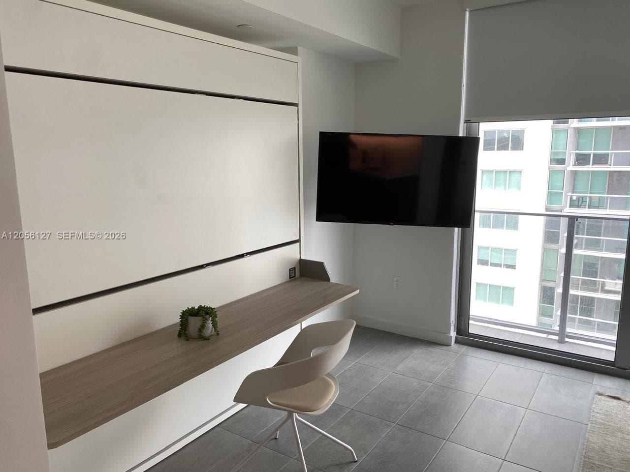 227 NE 2nd St # 1910, Miami, FL 33132 — zdjęcie 4