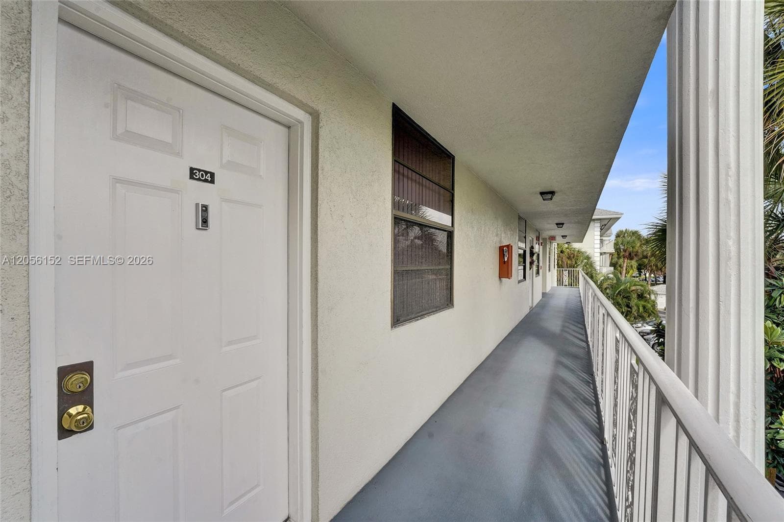 1713 Whitehall Dr # 304, Davie, FL 33324 — zdjęcie 4