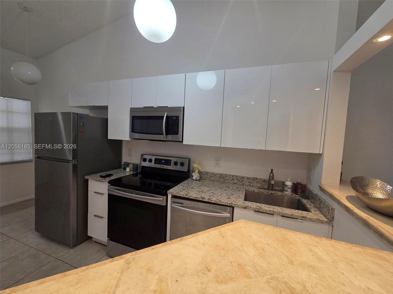 3686 NW 83rd Ln, Sunrise, FL 33351 — zdjęcie 3