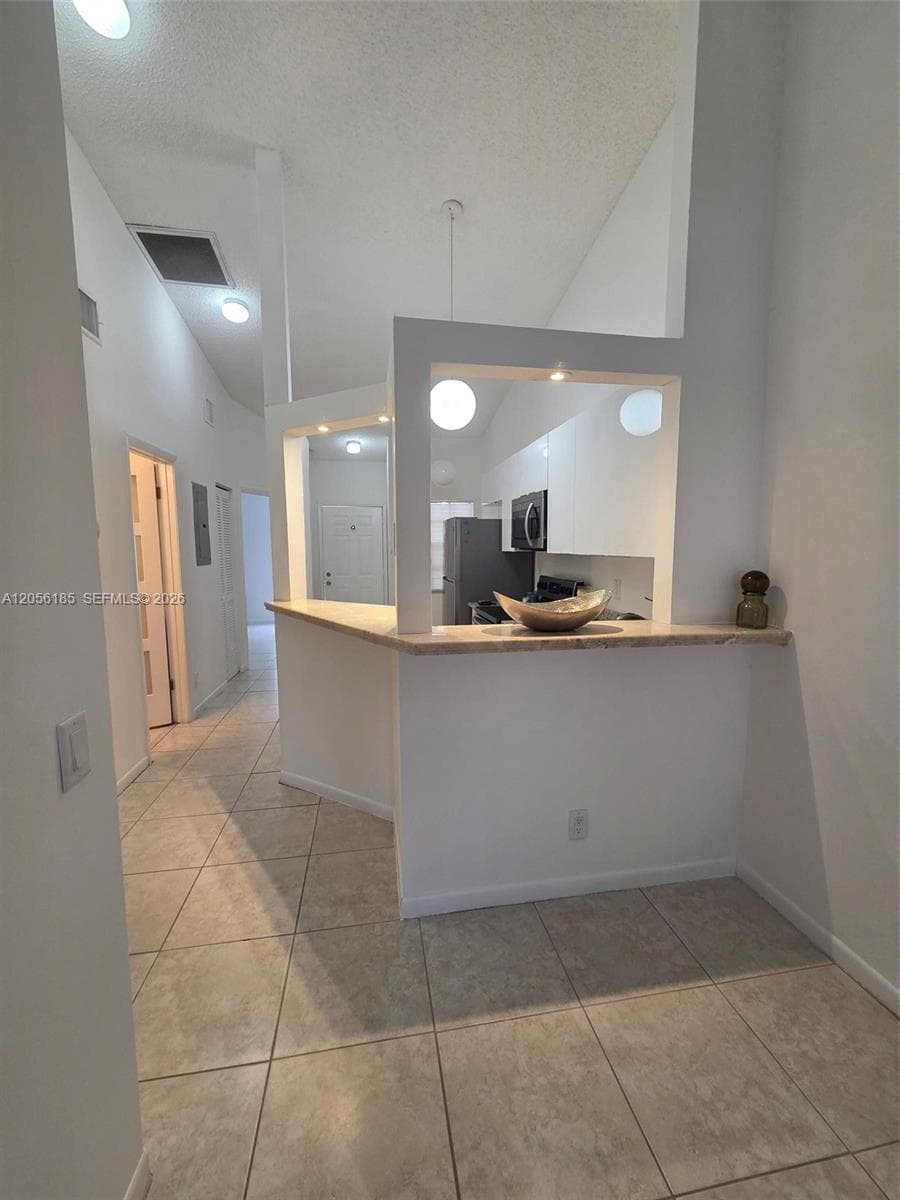 3686 NW 83rd Ln, Sunrise, FL 33351 — zdjęcie 4