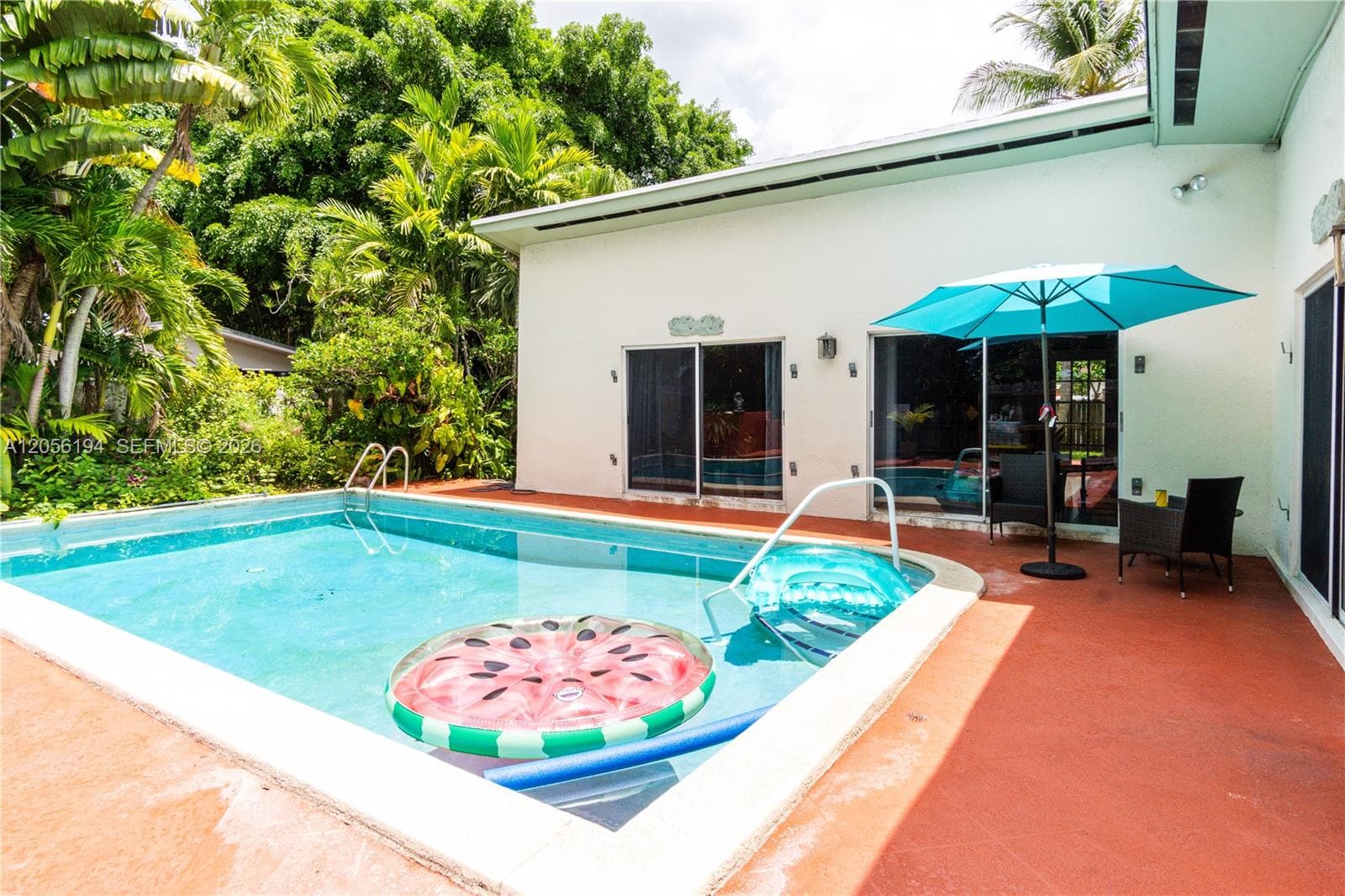 9920 Pan American Dr, Cutler Bay, FL 33189 — zdjęcie 2