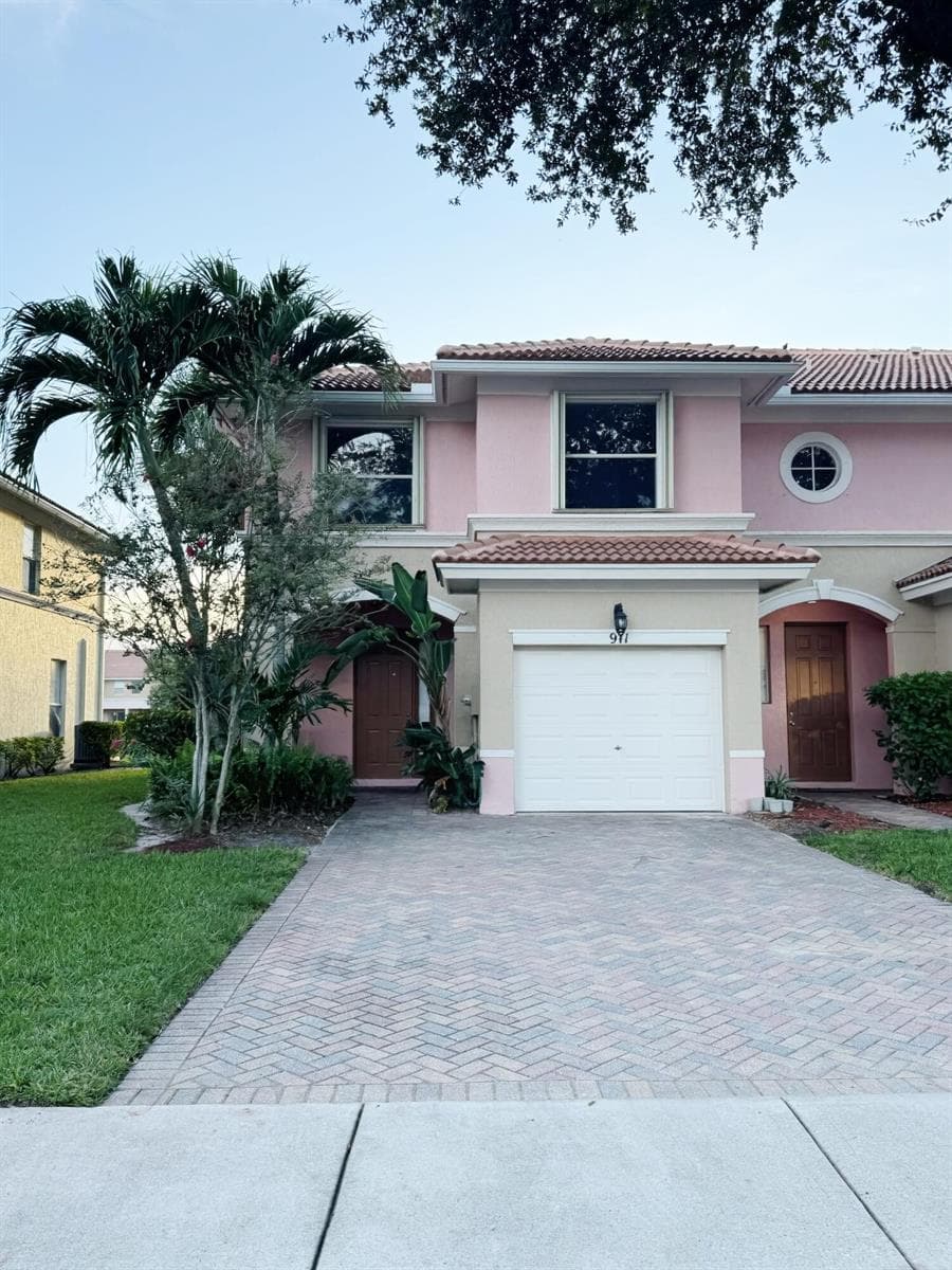 911 Seminole Palms Drive, FL 33463