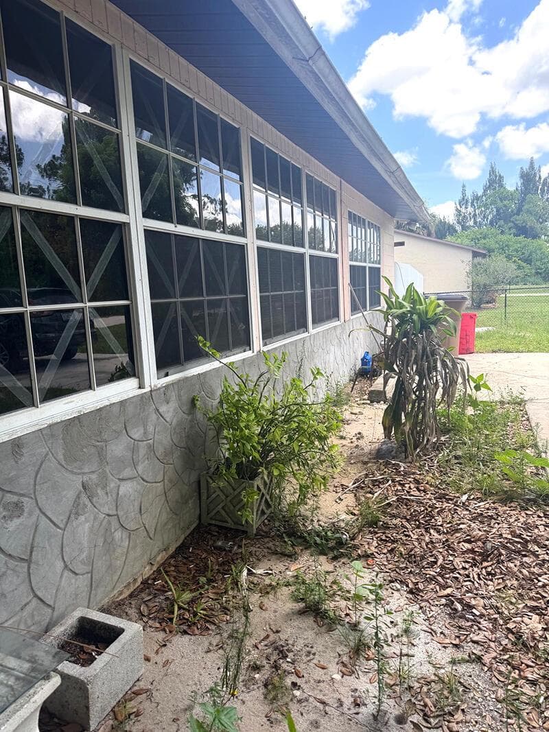 901 SHELDON Avenue, Lehigh Acres, FL 33936 — zdjęcie 4