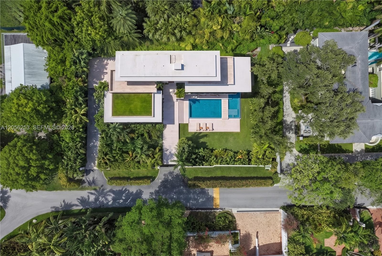 3400 S Moorings Way, Miami, FL 33133 — zdjęcie 2