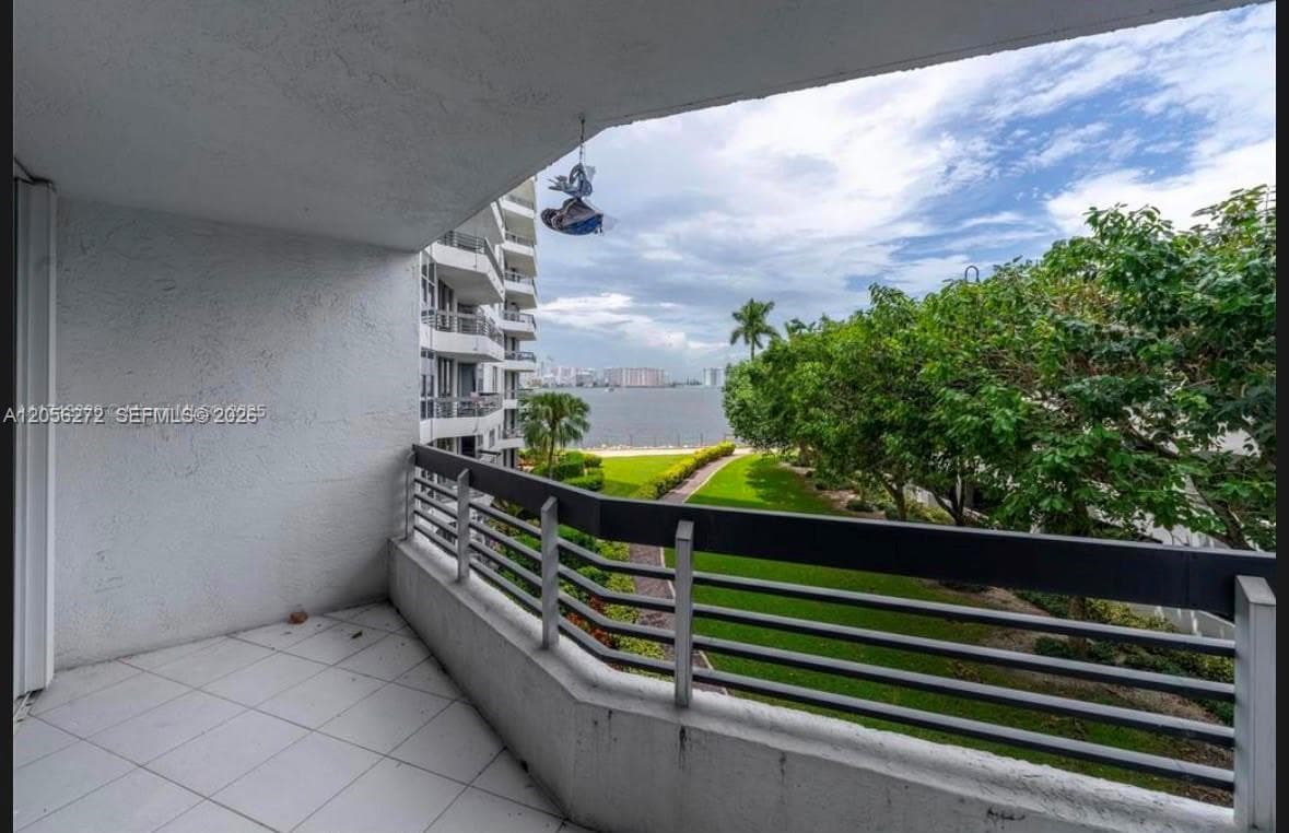 19101 Mystic Pointe Dr. # 304, Aventura, FL 33180 — zdjęcie 4