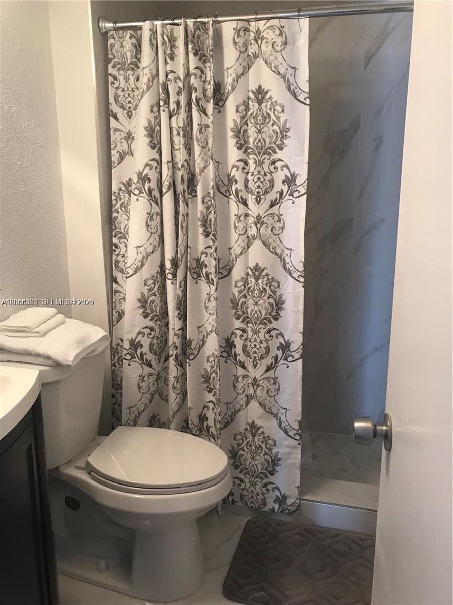 1301 NE Miami Gardens Dr # 524W, Miami, FL 33179 — zdjęcie 5