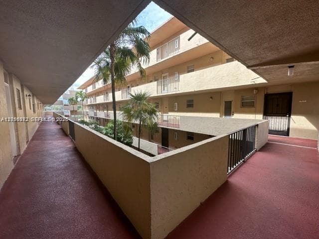 403 NW 68th Ave # 309, Plantation, FL 33317 — zdjęcie 3
