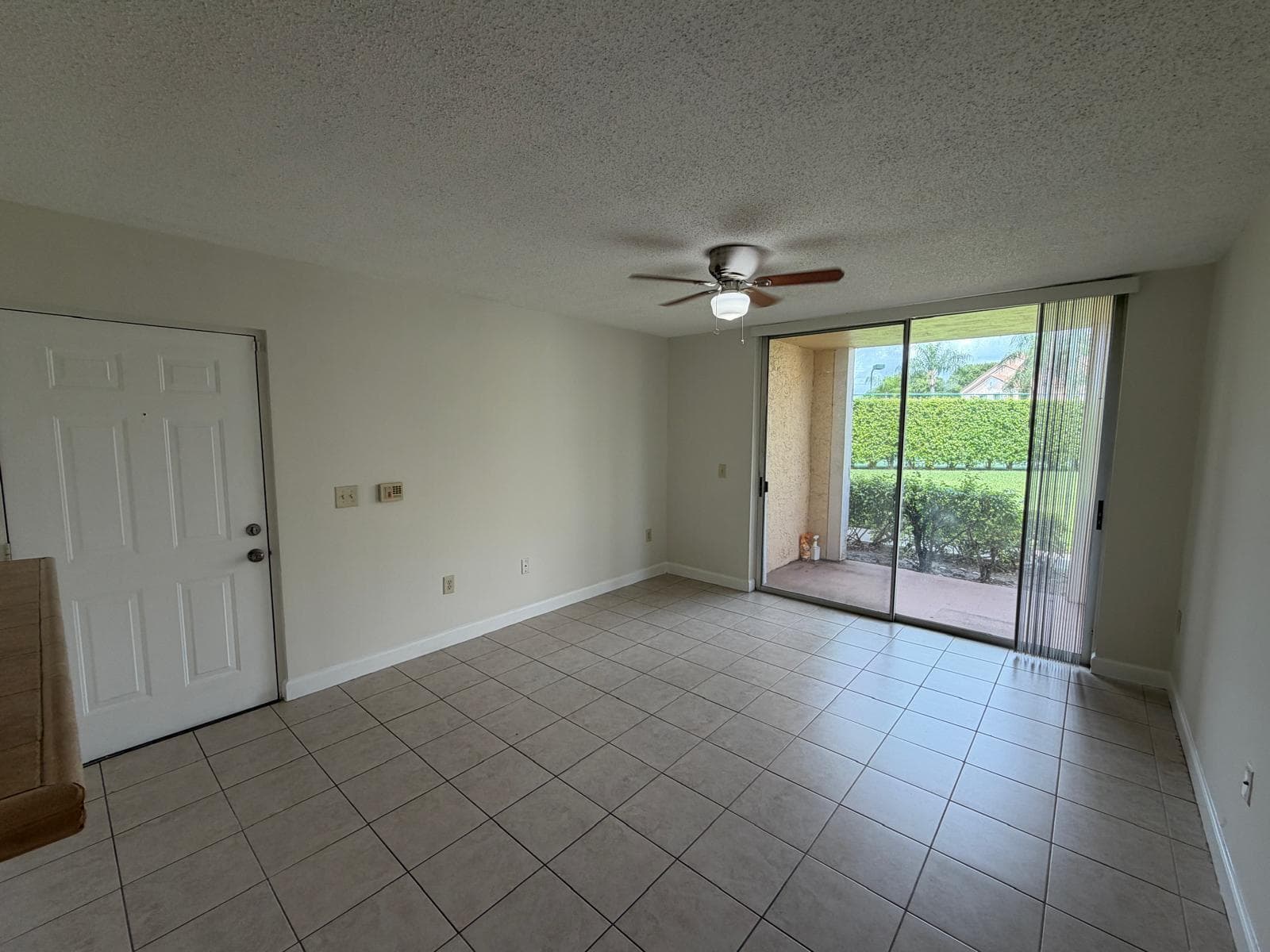 1743 Village Boulevard # 106, West Palm Beach, FL 33409 — zdjęcie 2