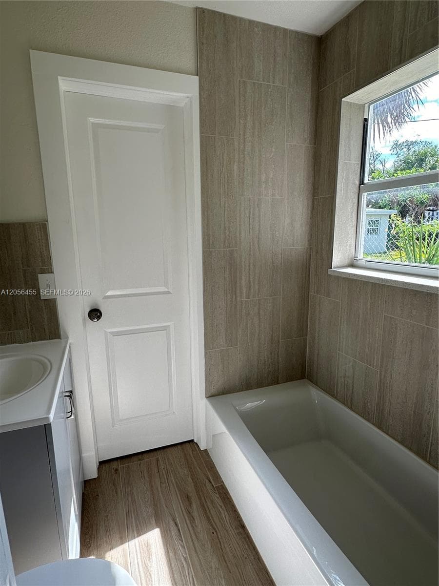 1048 E Avenue E # 3, Riviera Beach, FL 33404 — zdjęcie 3