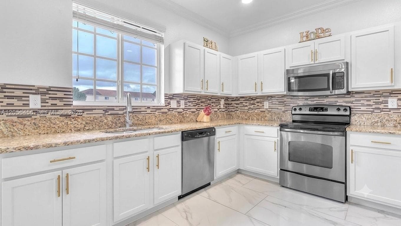 3247 NW 31st Ter, Oakland Park, FL 33309 — zdjęcie 4
