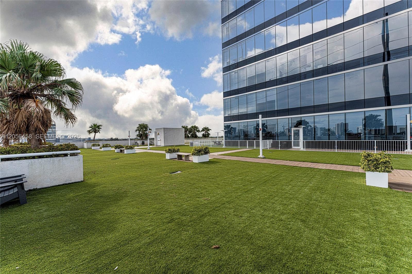 20200 W Dixie Hwy # 903, Miami, FL 33180 — zdjęcie 4
