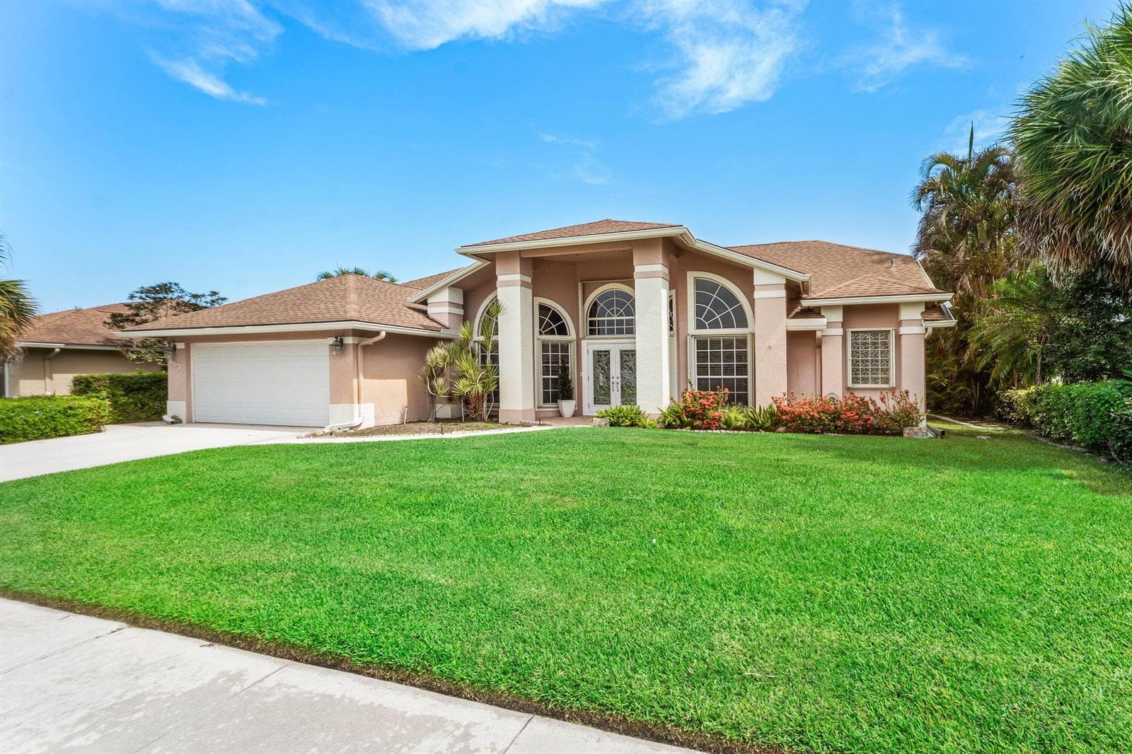 157 MONTEREY Way, Royal Palm Beach, FL 33411 — zdjęcie 2