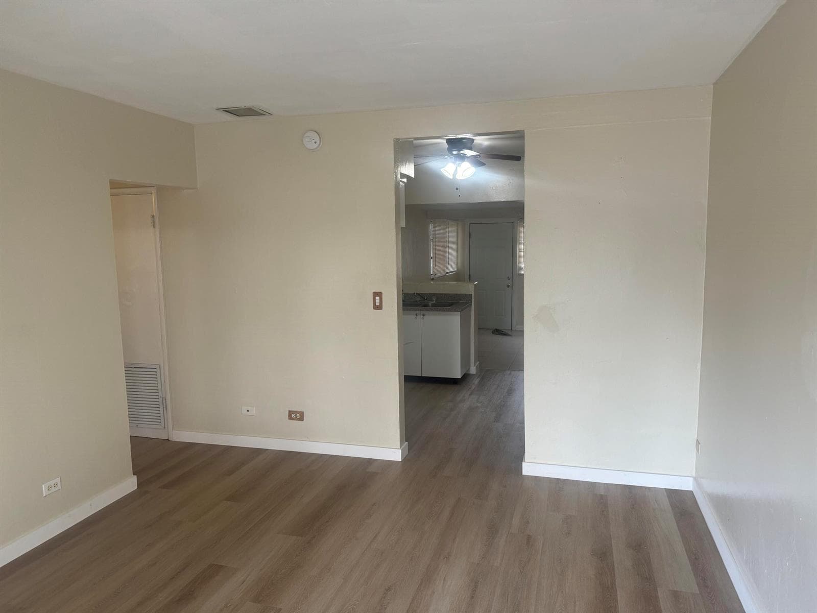 2360 NW 98TH Street, Miami, FL 33147 — zdjęcie 3