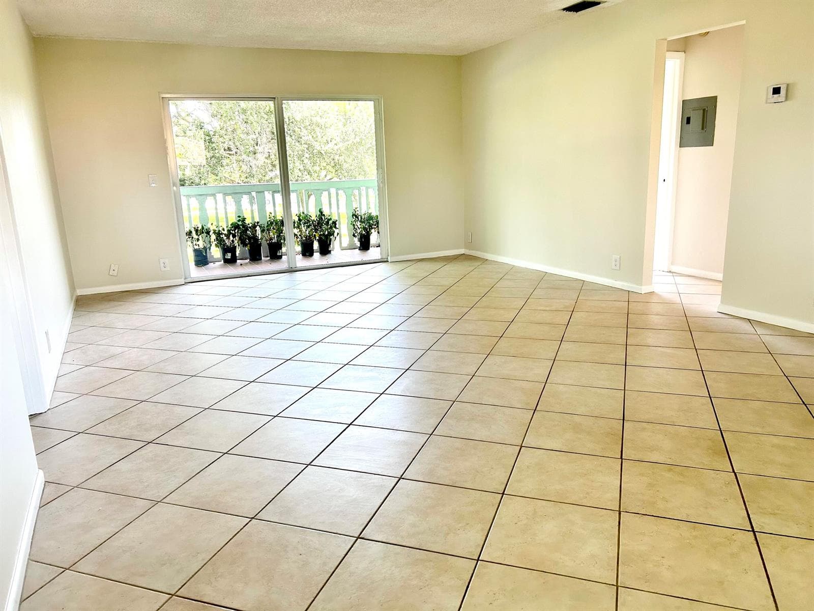 421 S LAKESIDE Drive # 7, FL 33460 — zdjęcie 2