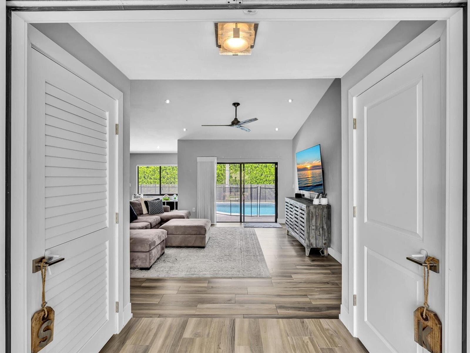 1341 White Stone Way, Davie, FL 33325 — zdjęcie 2