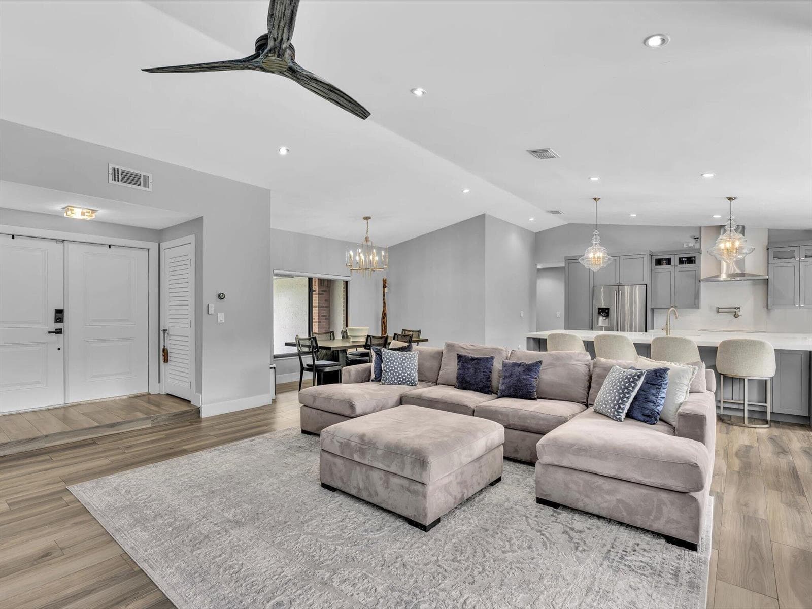 1341 White Stone Way, Davie, FL 33325 — zdjęcie 3