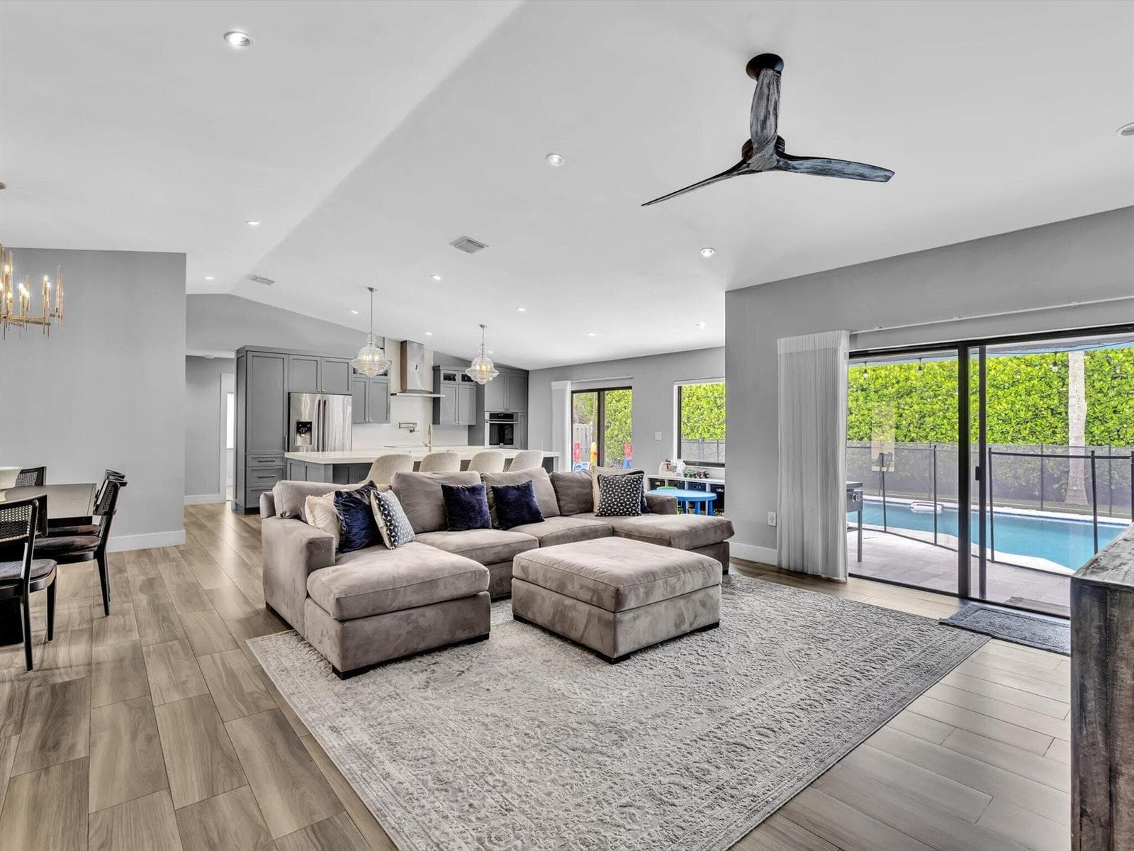 1341 White Stone Way, Davie, FL 33325 — zdjęcie 4