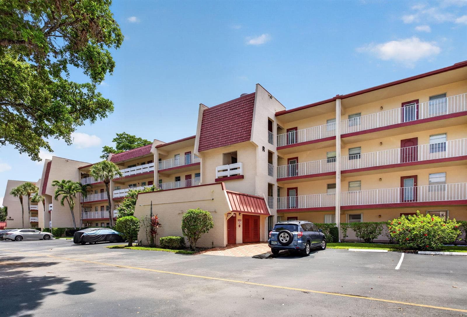 1030 Country Club Drive # 205, Margate, FL 33063