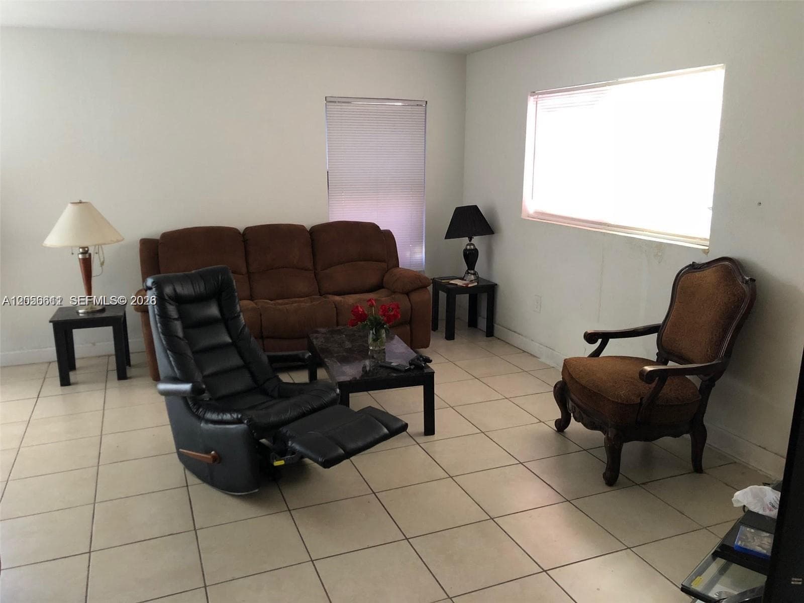 2735 NW 27th St, Miami, FL 33142 — zdjęcie 2