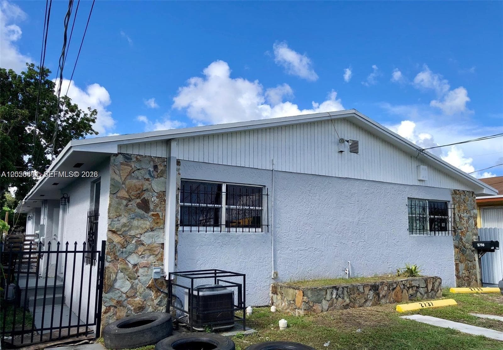 2735 NW 27th St, Miami, FL 33142