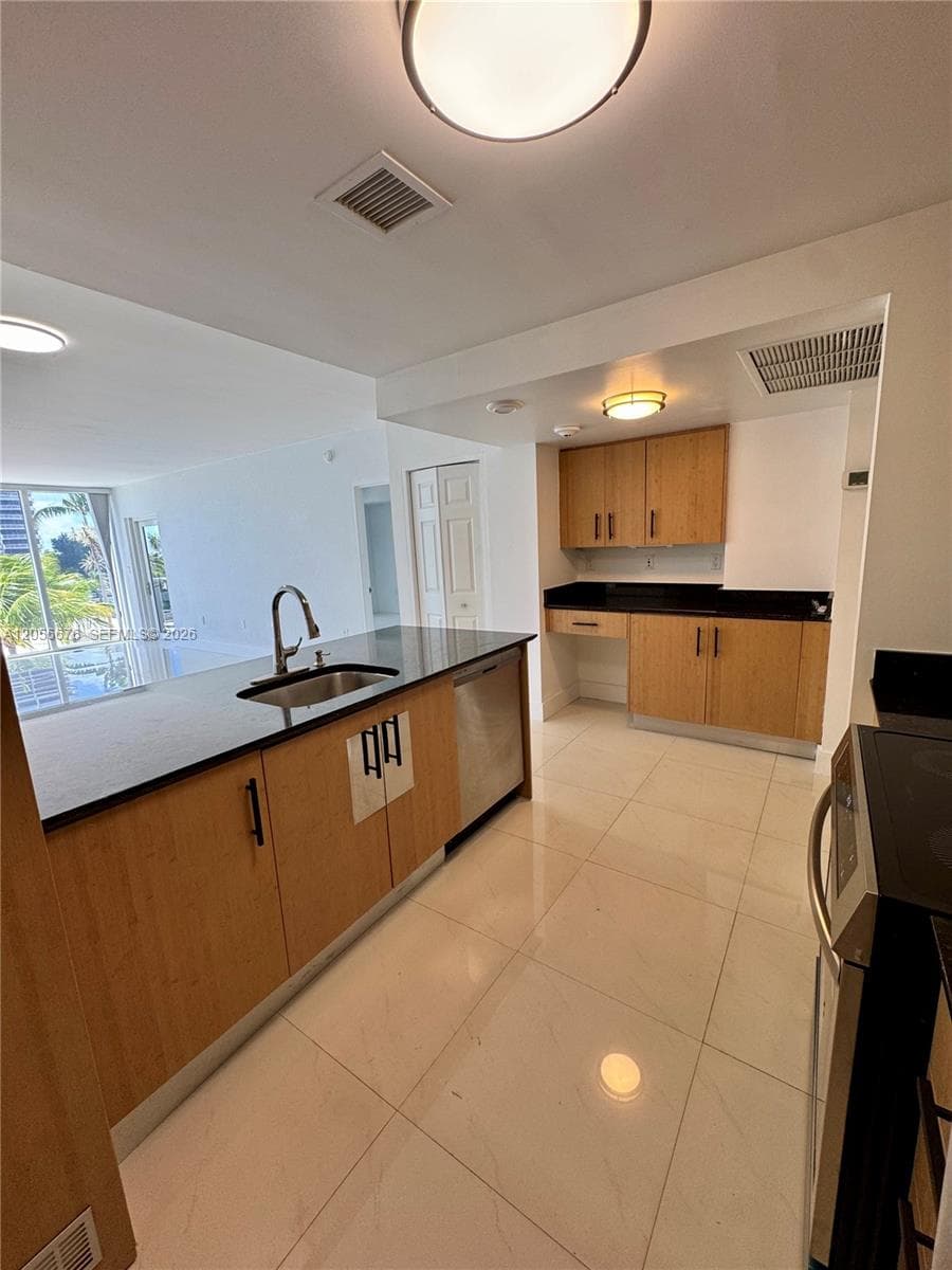 10275 Collins Ave # 316, Bal Harbour, FL 33154 — zdjęcie 3