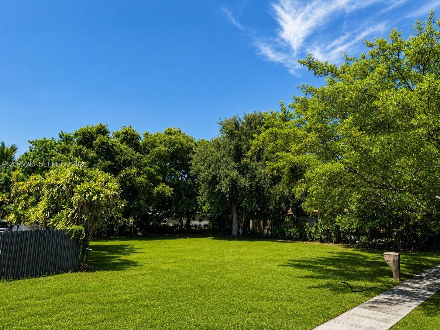1845 NE 153rd St, North Miami Beach, FL 33162 — zdjęcie 2