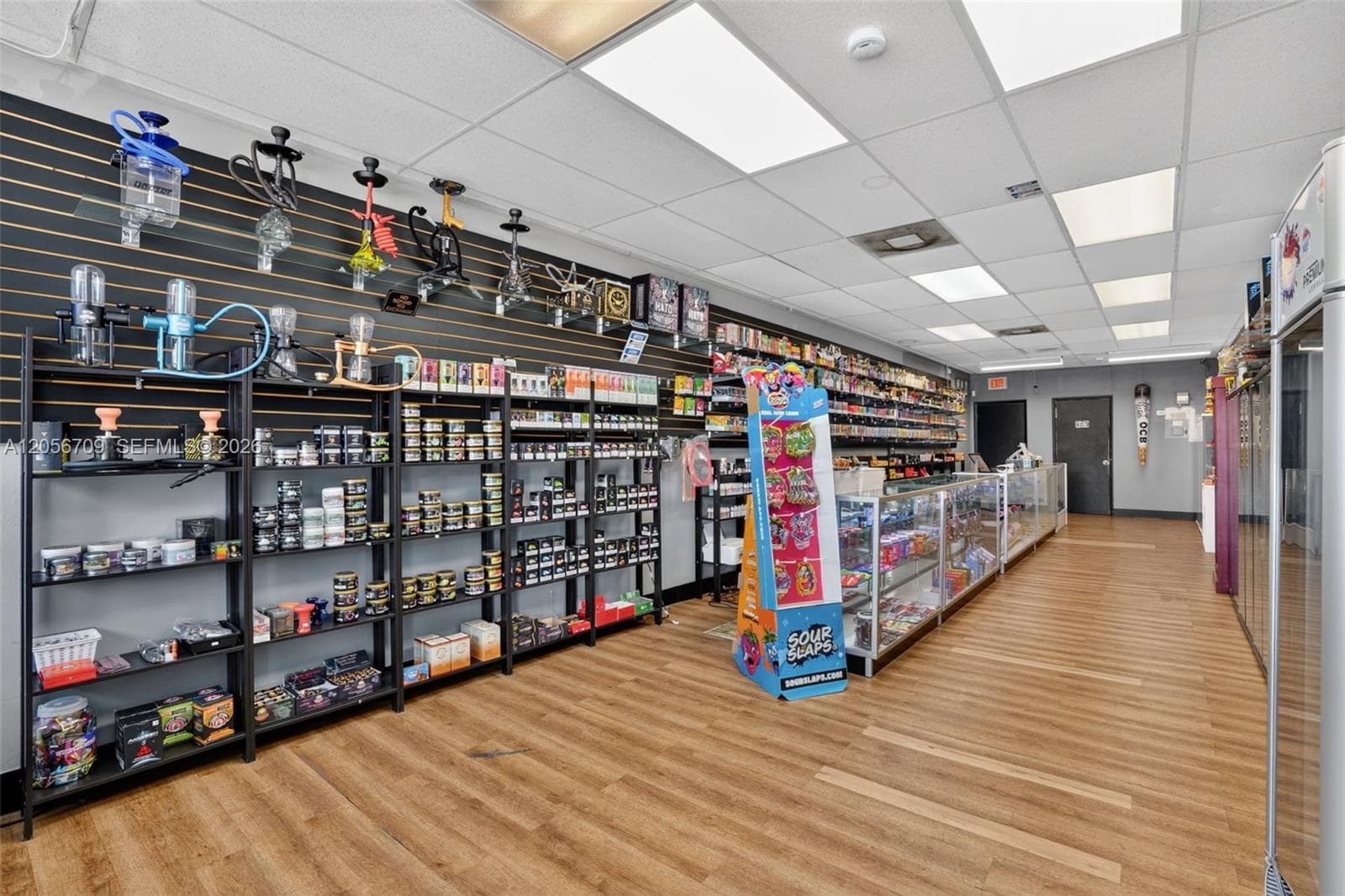 Smoke Shop for Sale in Coral Gables, Coral Gables, FL 33134 — zdjęcie 2