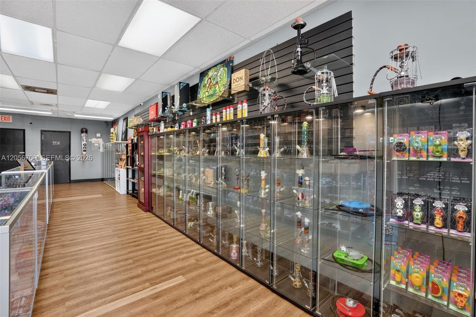 Smoke Shop for Sale in Coral Gables, Coral Gables, FL 33134 — zdjęcie 5